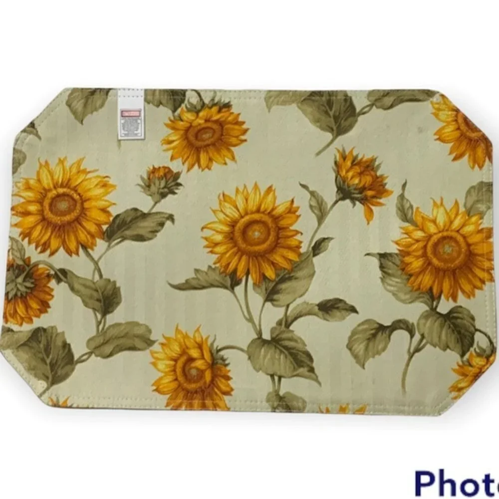 Sunflower Reversible Printed Linen Fabric Placemats Set of 4 Neutral Yellow